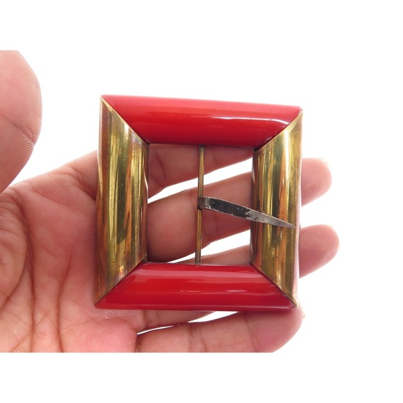 VINTAGE ANTIQUE ART DECO RED PLASTIC & GOLD BRASS‎ SQUARE BELT BUCKLE 2-1/2\